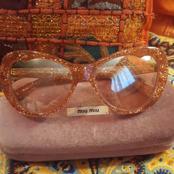 Miu Miu Accessories - 🔥LAST CHANCE🔥Miu Miu Authentic sunglasses